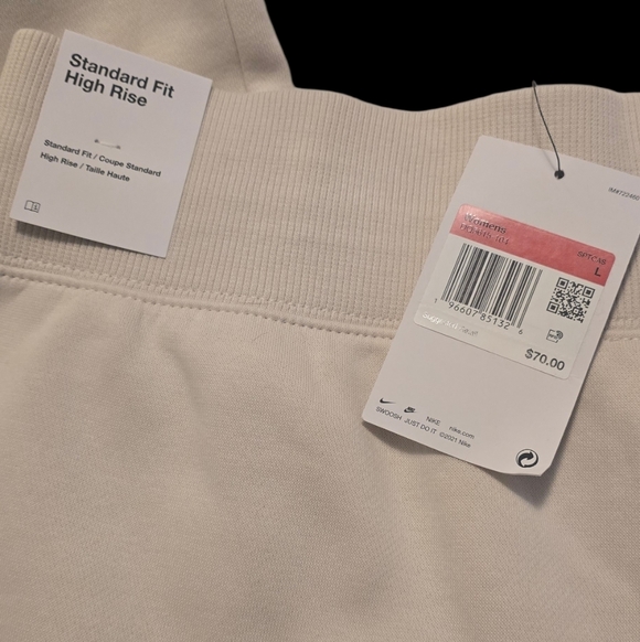 Nike Womans Wide Leg Cream Sweatpants - Picture 3 of 3